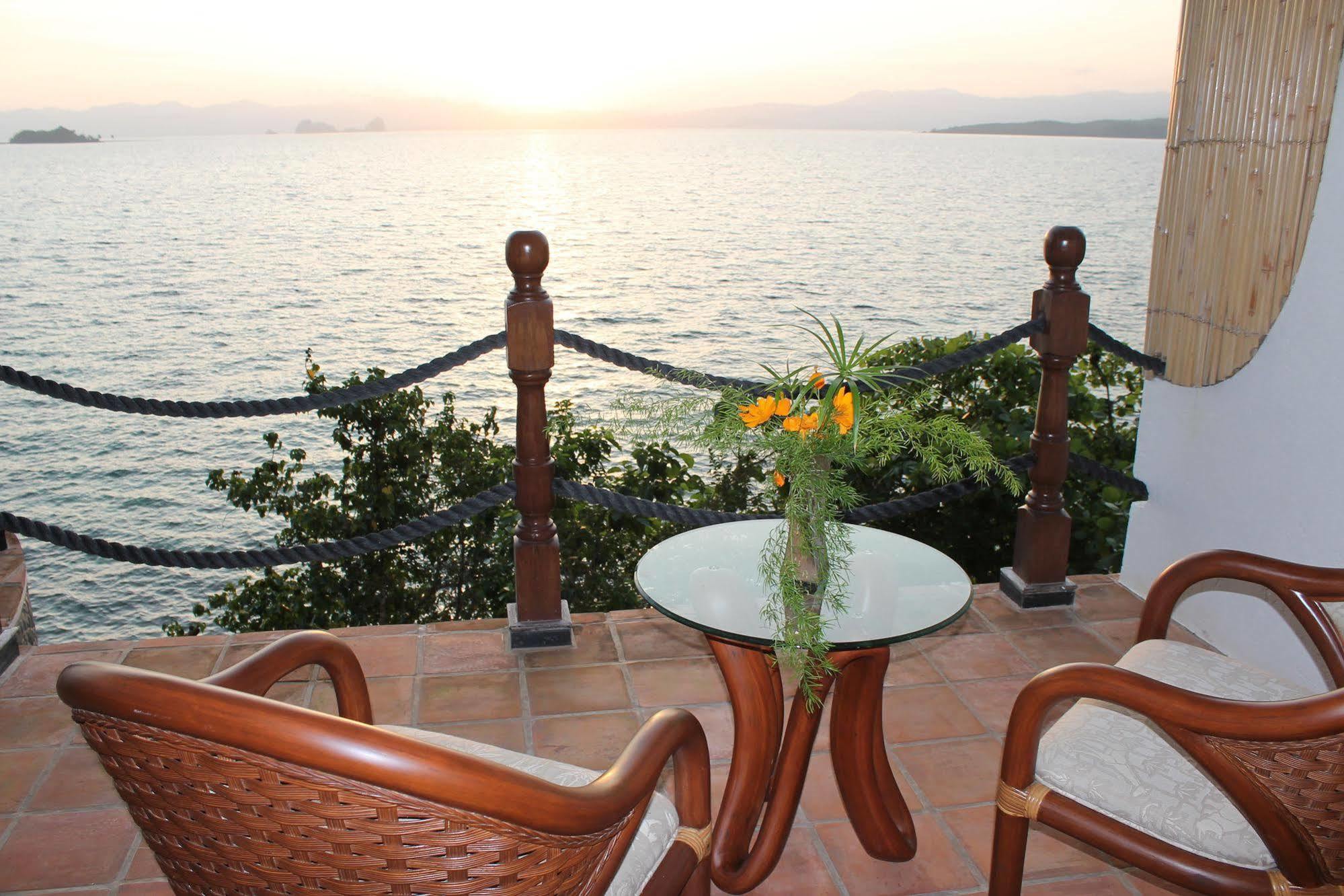 Noanoa Island (Adults Only) Hotel Taytay  Exterior photo